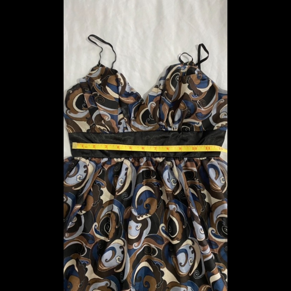 Fun Pattern Dress - Picture 3 of 5